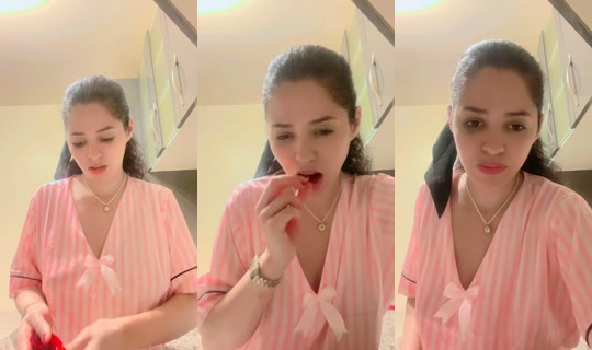 asomasoma27 TikTok Live — Aug 23, 2026, 11:03 PM