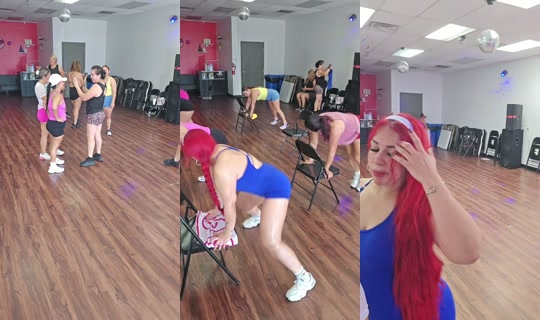 astridkissess TikTok Live — Sep 21, 2026, 4:19 PM