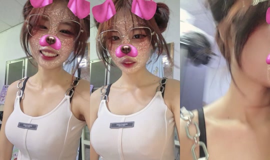 atitayamoom TikTok Live — Oct 4, 2026, 2:22 PM