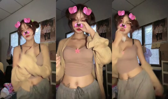 atitayamoom TikTok Live — Oct 7, 2026, 9:37 AM