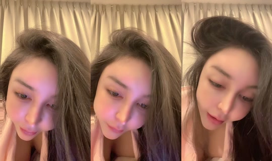 aui7430 TikTok Live — Aug 22, 2026, 7:23 PM