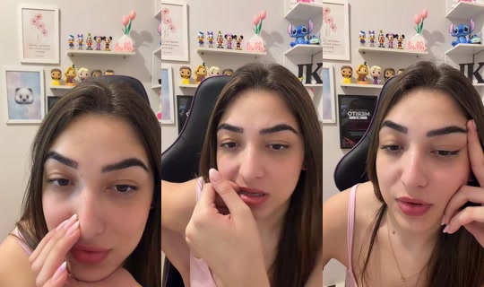 aurasecreta1 TikTok Live — Oct 3, 2026, 5:26 AM