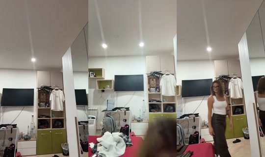 aurorascandurraaaa TikTok Live — Oct 3, 2026, 6:59 PM