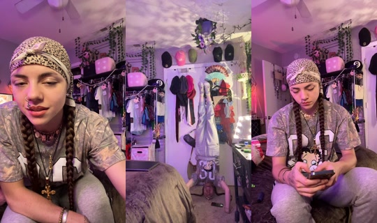 aval0n_revamped TikTok Live — Aug 25, 2026, 10:20 AM