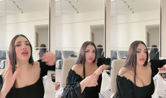 azozeh TikTok Live — Oct 8, 2026, 11:41 AM
