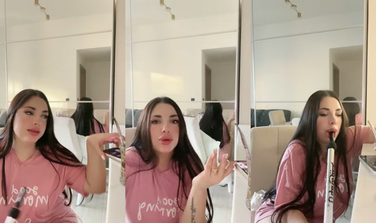 azozeh TikTok Live — Oct 8, 2026, 1:02 PM