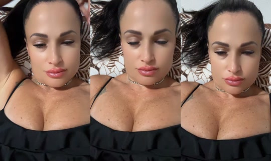 azzurrapozzolo01 TikTok Live — Aug 22, 2026, 10:28 PM