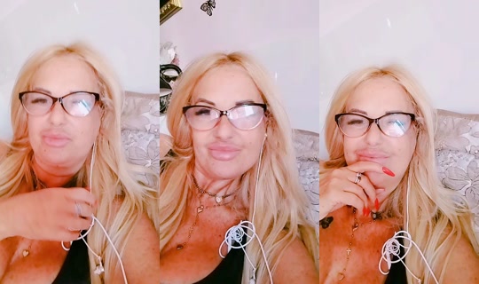 barbybionda7 TikTok Live — Oct 2, 2026, 8:34 AM