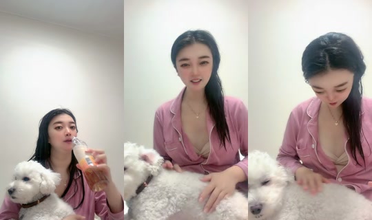 bebebaby19 TikTok Live — Oct 8, 2026, 8:54 AM