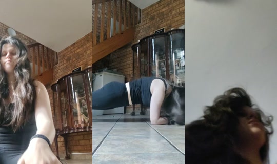 bellaandmiekie TikTok Live — Aug 23, 2026, 2:10 PM