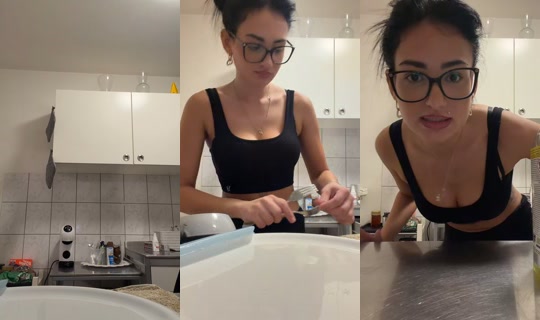 berlinaleyna TikTok Live — Aug 28, 2026, 4:51 PM
