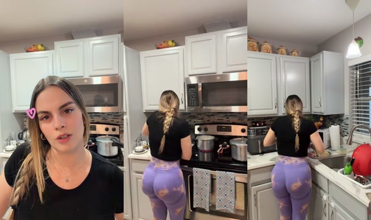 betsyvibes TikTok Live — Aug 31, 2026, 10:35 PM
