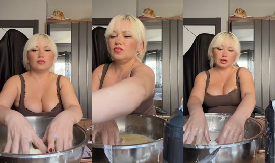blonde.235 TikTok Live — Oct 8, 2026, 1:11 PM