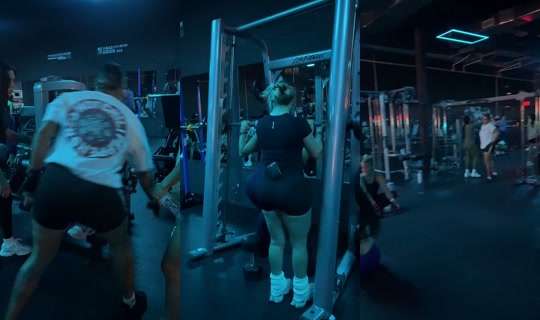 bodyonpoint__ TikTok Live — Oct 7, 2026, 2:32 PM