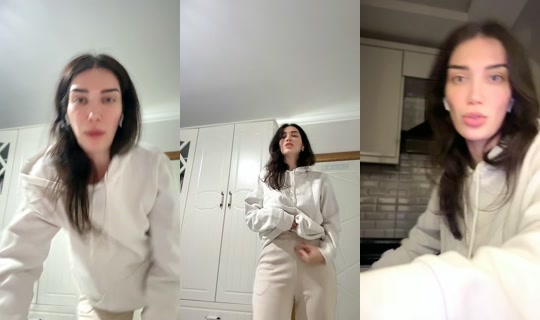 bonita9863q TikTok Live — Oct 4, 2026, 11:15 PM