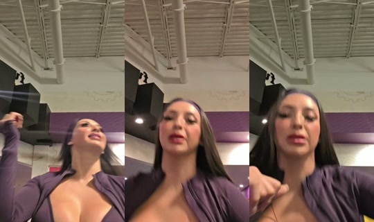brujamadrina.rubi TikTok Live — Oct 1, 2026, 2:42 PM