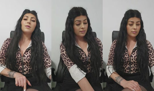 brunette_anetka TikTok Live — Aug 31, 2026, 7:21 PM