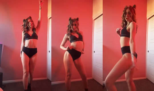 buttercuppp234 TikTok Live — Oct 8, 2026, 11:42 PM