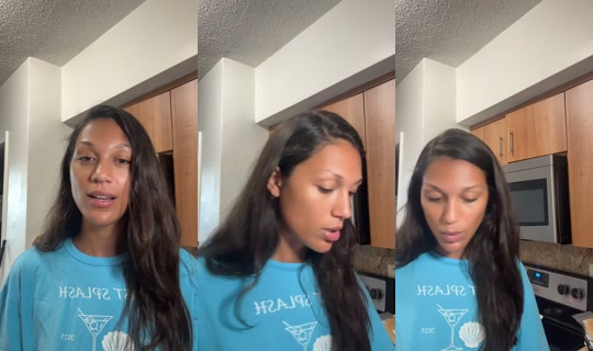 callme_sammiee TikTok Live — Aug 27, 2026, 10:43 PM