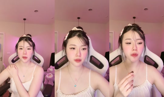 canibeyourbabyjie TikTok Live — Oct 7, 2026, 4:11 PM