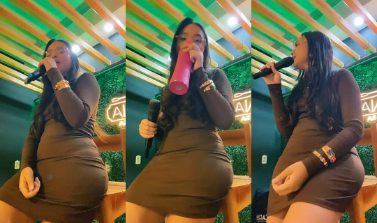 carlaalessandracantora TikTok Live — Oct 3, 2026, 11:25 PM