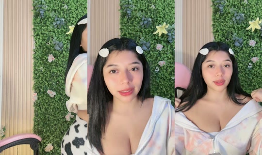 carolaaaaa_____ TikTok Live — Oct 2, 2026, 8:01 AM