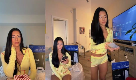 carolinevelss TikTok Live — Oct 2, 2026, 10:45 PM