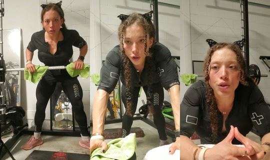 carolynefit_ TikTok Live — Sep 30, 2026, 6:43 PM