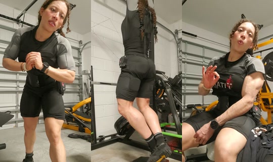 carolynefit_ TikTok Live — Oct 1, 2026, 6:27 PM