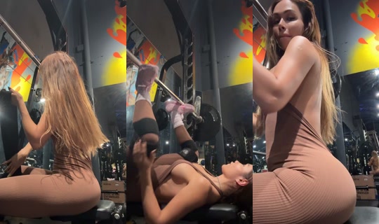 carovibe.c TikTok Live — Oct 2, 2026, 2:37 PM