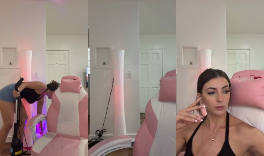champagneguurll__2 TikTok Live — Oct 7, 2026, 8:51 PM