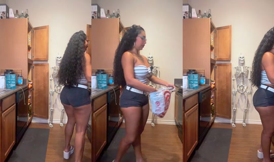 chavellababy TikTok Live — Aug 30, 2026, 8:03 PM