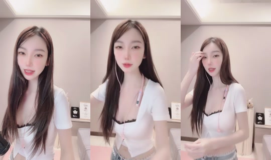 chi_chi__77 TikTok Live — Aug 24, 2026, 7:22 PM