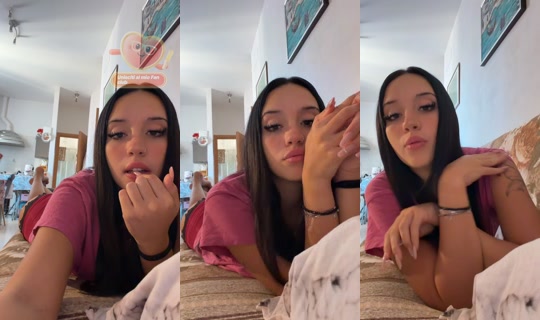 chiiar4_ TikTok Live — Oct 4, 2026, 9:39 AM