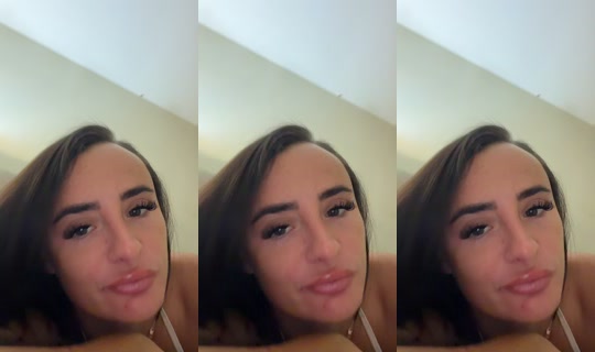 chloelyons99 TikTok Live — Aug 23, 2026, 9:32 PM
