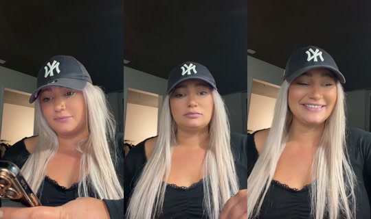 cinimini___ TikTok Live — Oct 4, 2026, 10:20 PM
