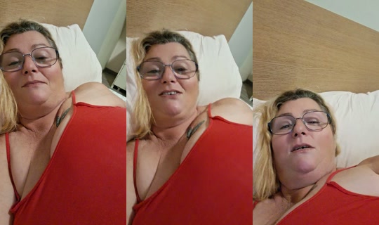 cioacamdumitra TikTok Live — Oct 9, 2026, 9:26 PM