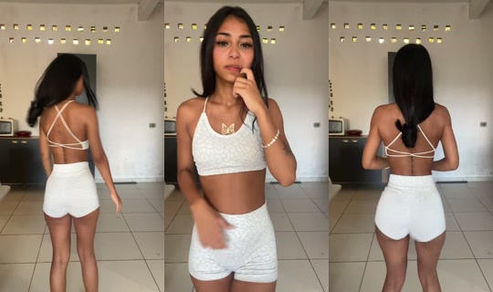 clarastrimer TikTok Live — Oct 9, 2026, 7:21 PM