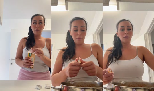 coco_donttouch TikTok Live — Oct 3, 2026, 2:34 PM