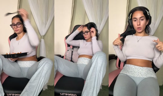 cremebrullei TikTok Live — Aug 22, 2026, 12:54 AM