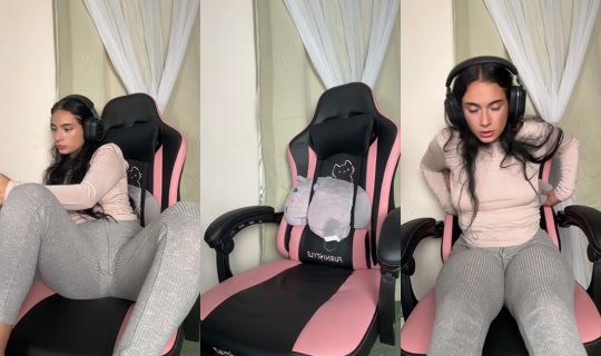cremebrullei TikTok Live — Aug 22, 2026, 11:16 PM
