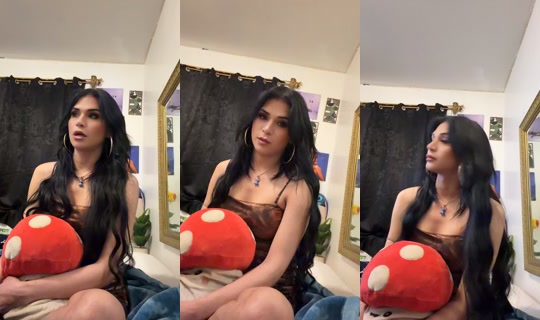 crisaril18 TikTok Live — Oct 4, 2026, 2:44 AM