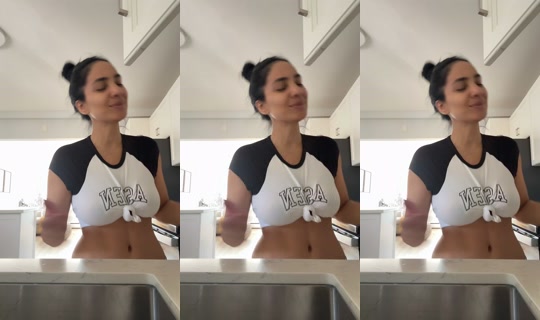 cristal33342 TikTok Live — Oct 4, 2026, 6:01 PM