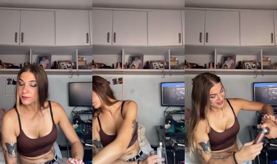 cristinavf_ TikTok Live — Aug 23, 2026, 2:39 PM
