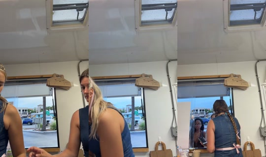 cristyscafe TikTok Live — Oct 2, 2026, 10:44 PM