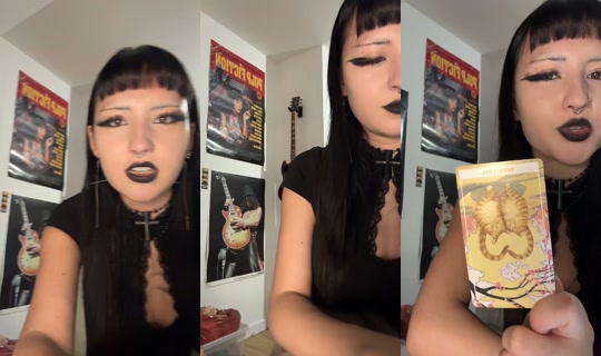 cyber_doll111 TikTok Live — Oct 2, 2026, 7:57 PM