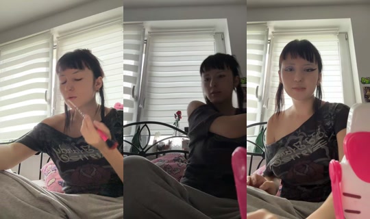 cyber_doll111 TikTok Live — Oct 3, 2026, 12:34 PM