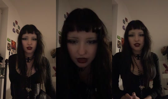 cyber_doll111 TikTok Live — Oct 3, 2026, 9:14 PM
