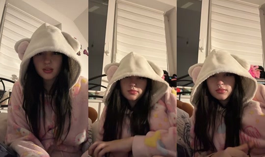 cyber_doll111 TikTok Live — Oct 8, 2026, 9:24 PM