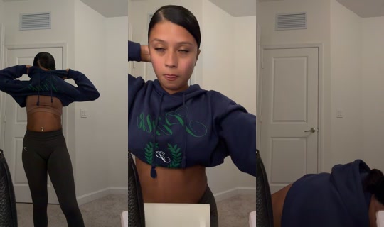 danielaaaa.andreaaa TikTok Live — Aug 26, 2026, 10:07 PM